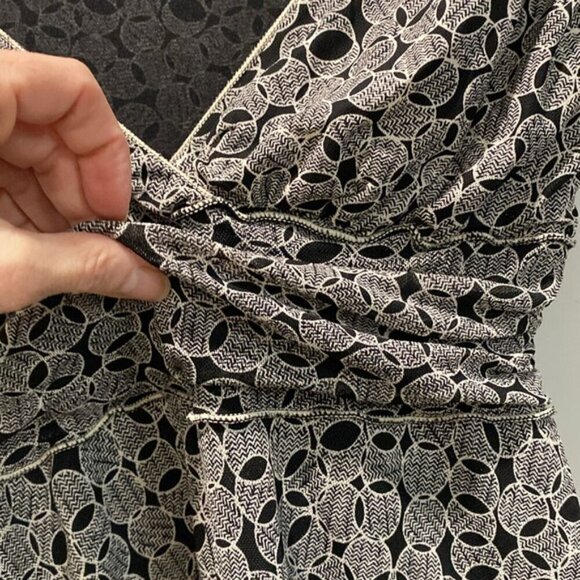 Max Studio Sleeveless Blouse Size Small - Picture 5 of 12